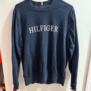 Tommy Hilfiger Men's Navy Logo Sweater Size Medium